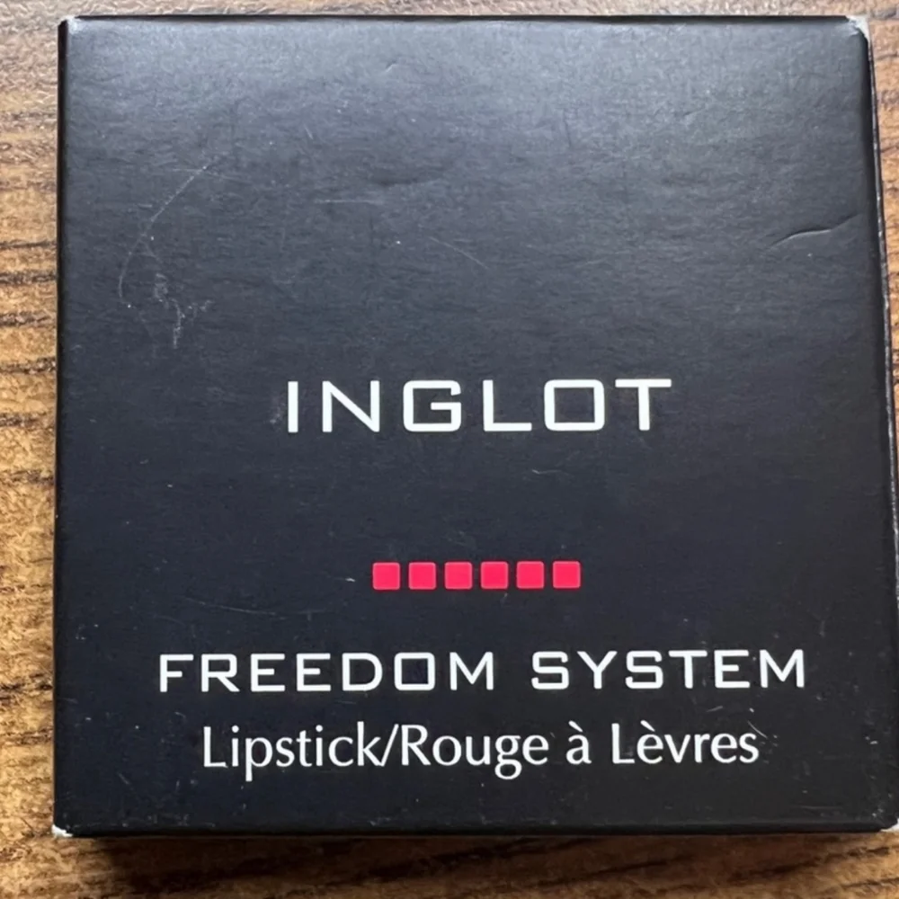 NWT Inglot Freedom System Lipstick #516
